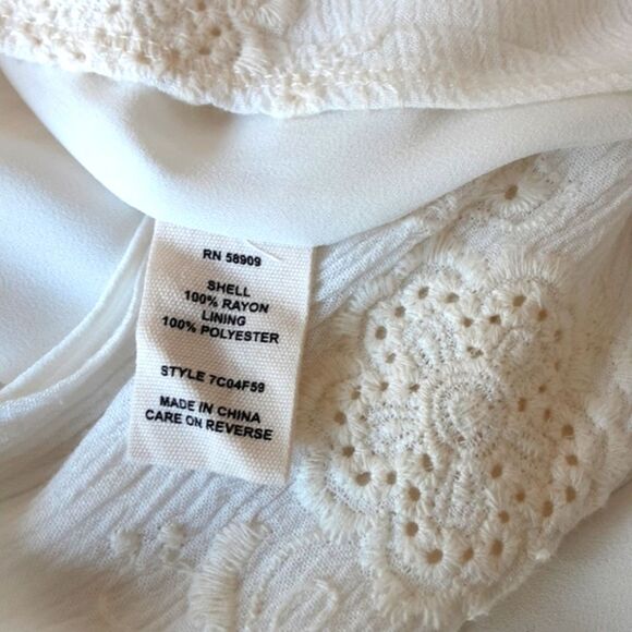 CHELSEA & VIOLET Embroidered Ivory Floral Wrap Hi-low Dress Sz. Large - Picture 12 of 12